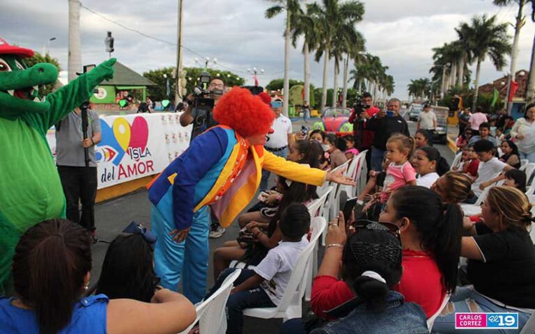 Realizan “Tarde de Reyes con el Payaso Pipo”, en el Salvador Allende