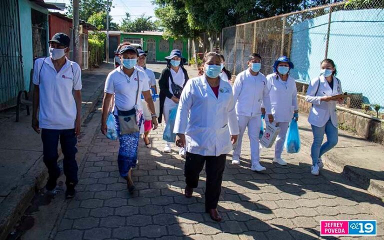 Vacunan contra la Covid19 a familias de Ciudad Sandino