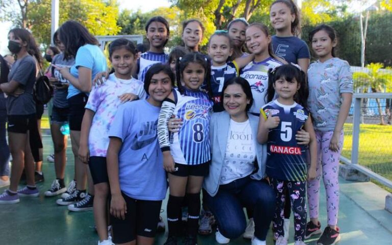 Inician clases en la Academia de Voleibol de la Alcaldía