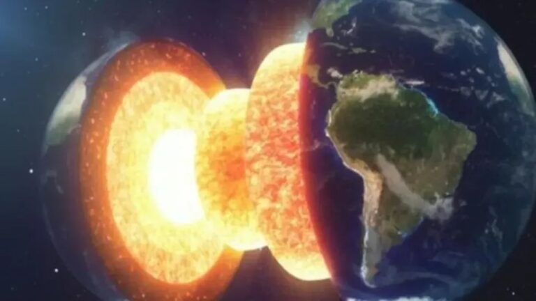 Núcleo interno de la tierra se detiene y cambia de dirección