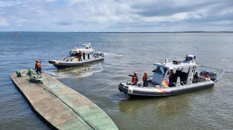 Incauta cocaína en sumergible en Colombia