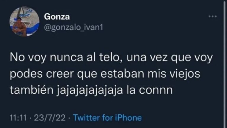 Llega a motel con su novia y se encuentra con sus padres