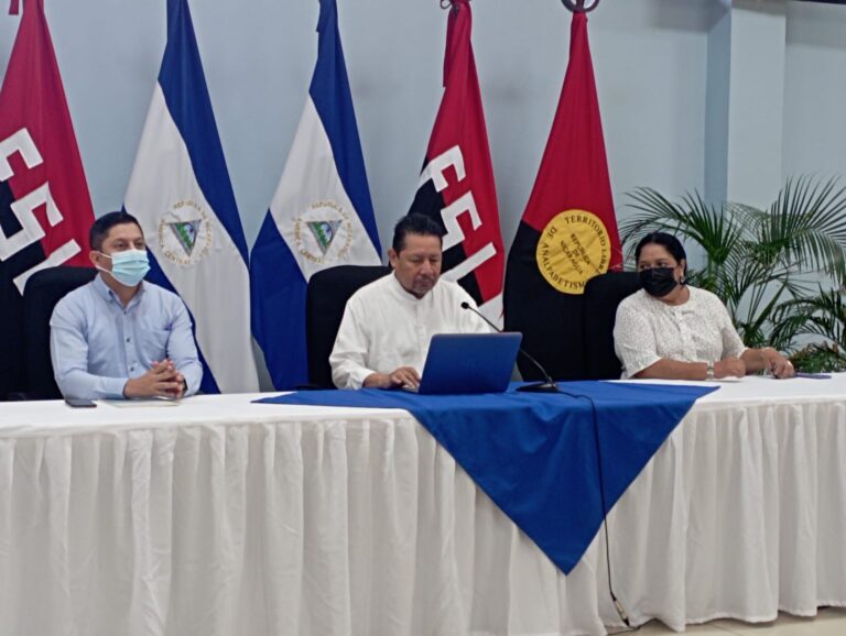 Comunidad rinde homenaje a Rubén Darío