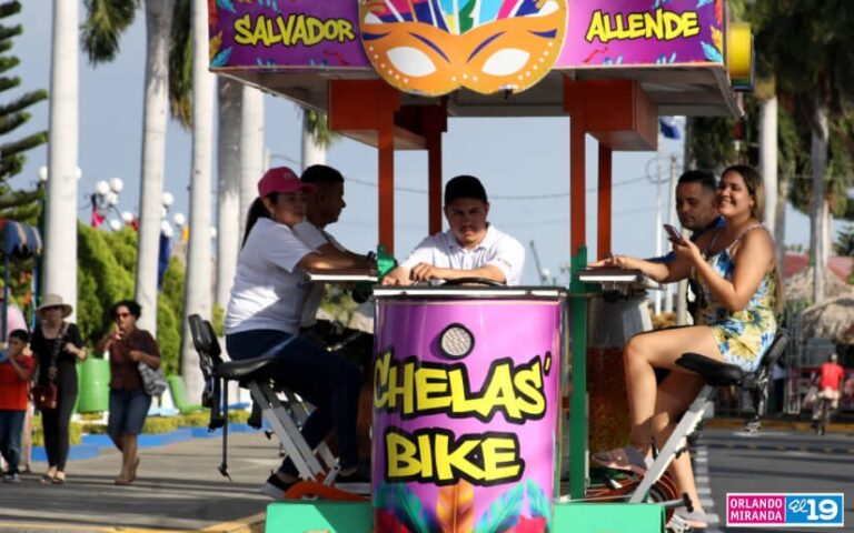 MEFCCA desarrolla Expo Feria Creativa  en el Puerto Salvador Allende