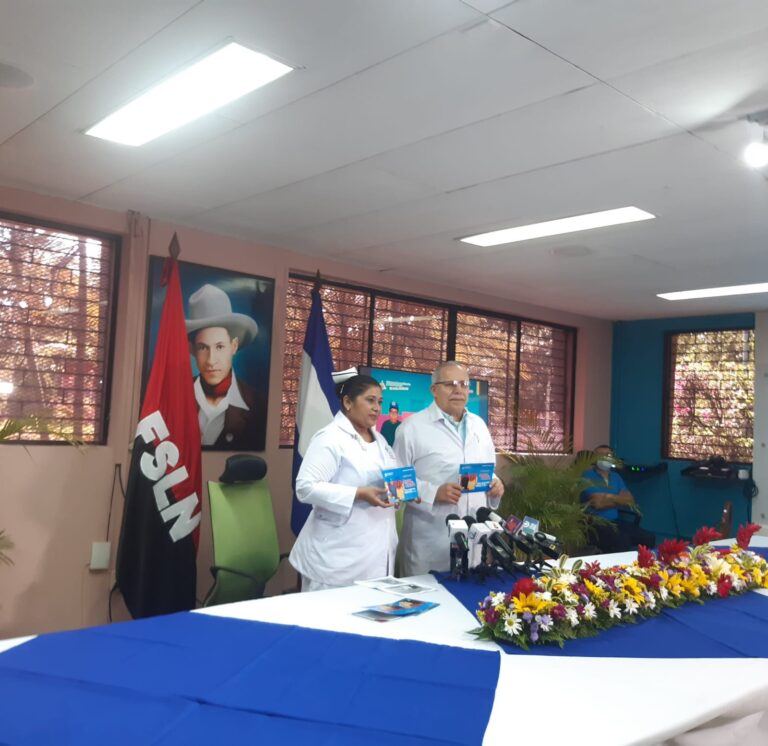 MINSA presenta Programa de Atención al Adulto Mayor