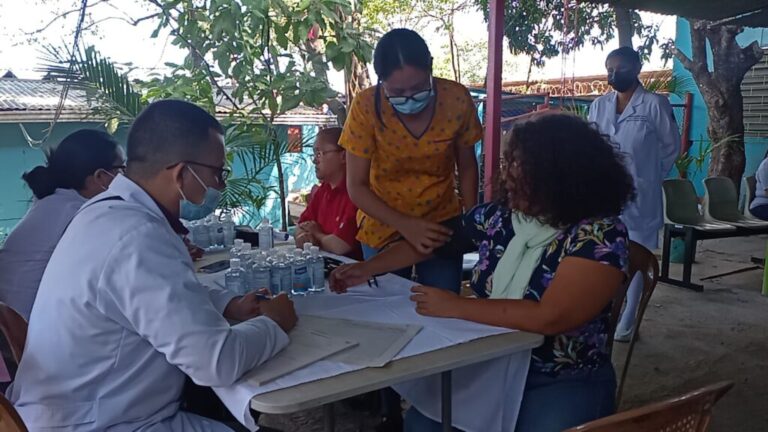 Desarrollan jornada de salud en el Mercado Israel Lewites