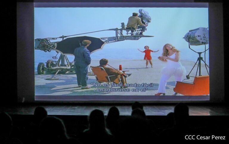 Conmemoran los 100 años del natalicio del director soviético Leonid Gaidái en Nicaragua