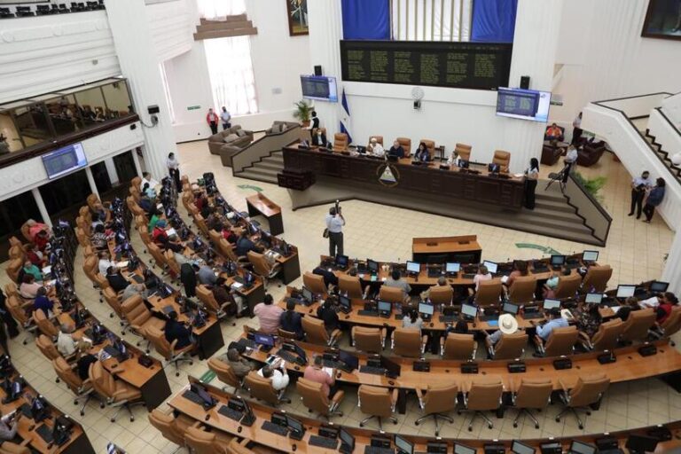 Parlamento de Nicaragua rinde homenaje a Emmanuel Mongalo