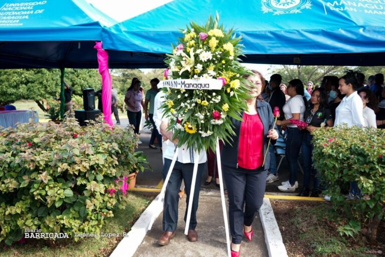 UNAN-Managua rinde homenaje a Rubén Darío