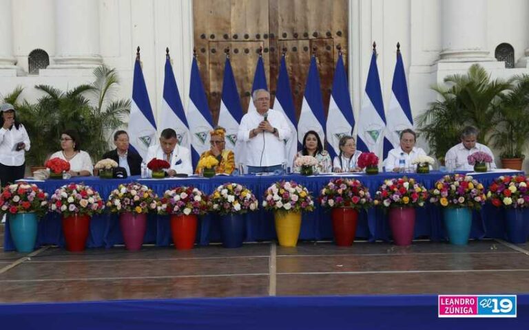AN rinde homenaje a Rubén Darío