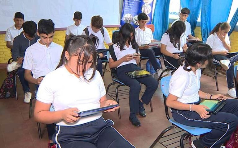 Imparten Charla sobre el buen uso del Internet a estudiantes del colegio público Nicarao