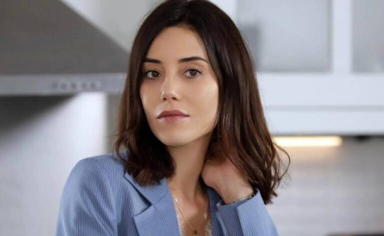 Cansu Dere ¿Dónde estás?