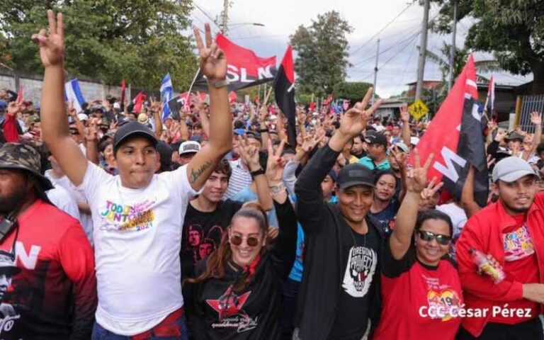 Militancia sandinista conmemora el paso a la inmortalidad del General Sandino en Managua