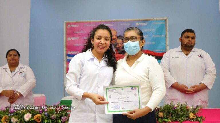 Finaliza con éxito curso en medicina natural y terapias complementarias