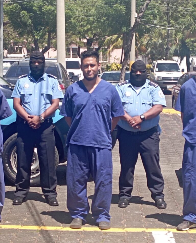 Presentan a taxista por homicidio de una joven en Managua