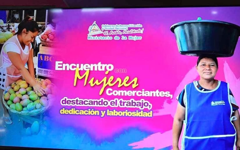 Realizan encuentro con mujeres del Mercado Mayoreo