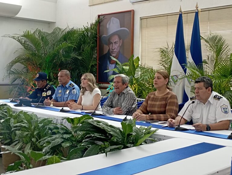 Policía Nacional presenta su plan de seguridad “Amores de Verano”