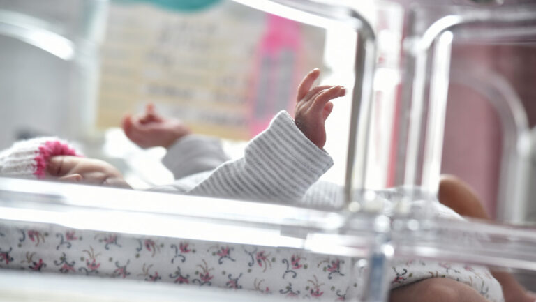 Disminuyen el número de bebés nacidos en Japón