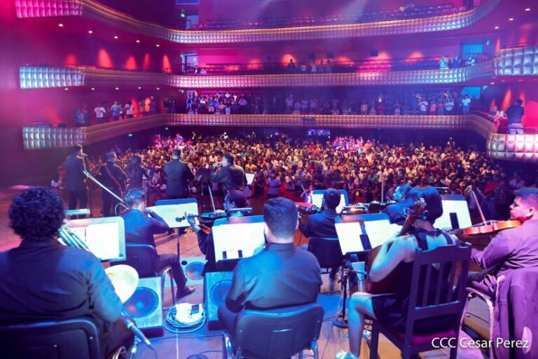 Realizan concierto en homenaje al comandante Hugo Chávez