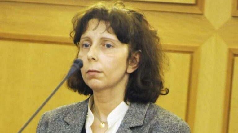 Muere mujer que mato a sus cinco hijos