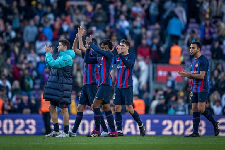 Barcelona cada vez más cerca de ganar la liga tras tropiezo del Madrid