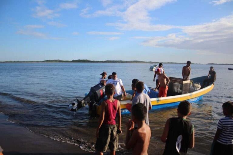 Continúa la búsqueda de 5 pescadores desaparecidos en Corinto