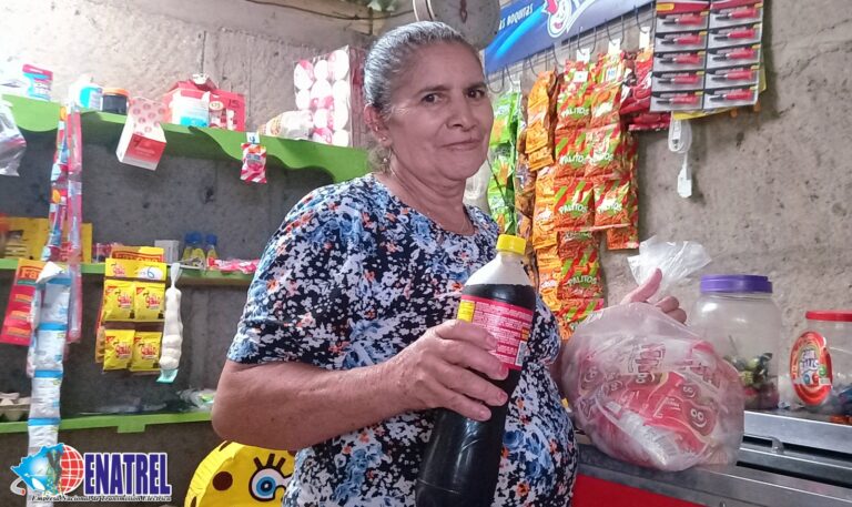 Más familias de El Rama cuentan con energía eléctrica