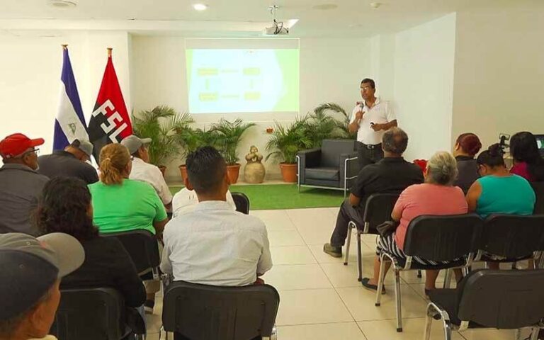 Productores conocen sobre la importancia de utilizar forraje hidropónico