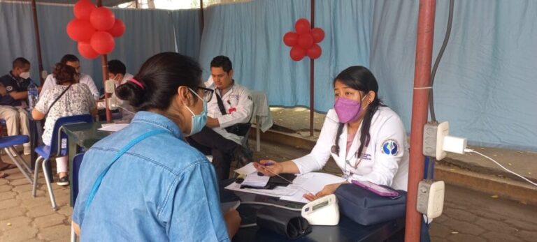Más de mil mujeres son atendidas en Mega Feria de la Salud