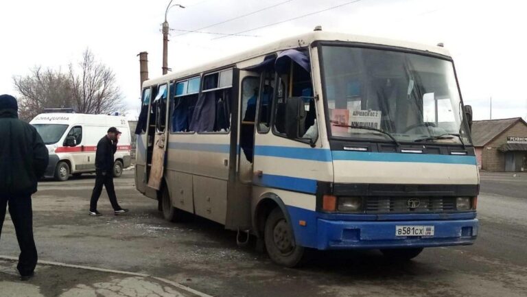 Ataque ucraniano en una terminal de buses deja 3 muertos