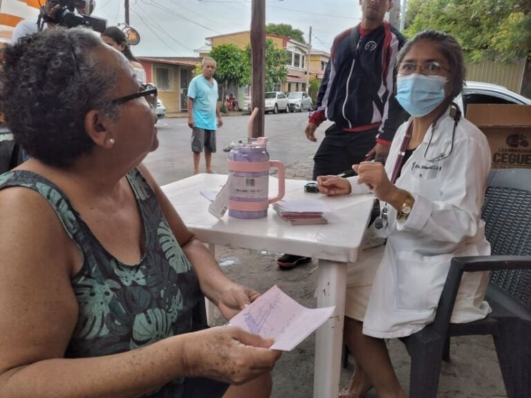 Acercan la atención en salud a familias de El Riguero