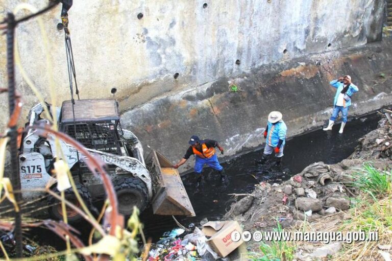ALMA continúa limpieza de cauces
