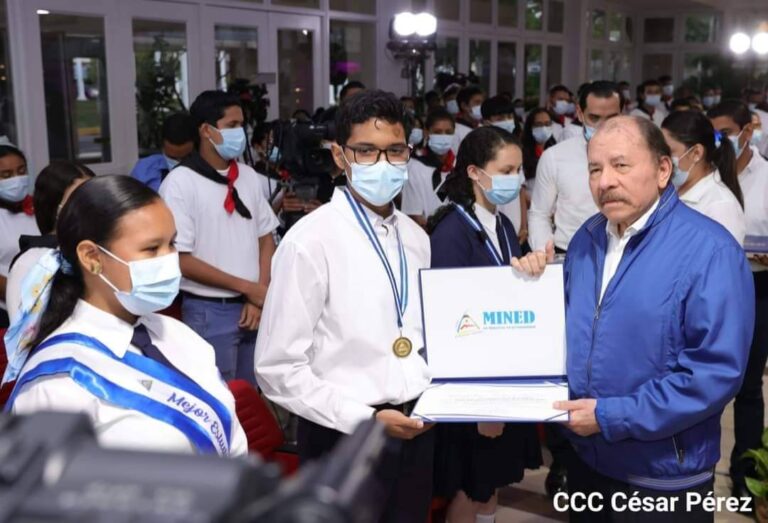 Entregarán reconocimiento a mejores docentes y estudiantes de INATEC y MINED