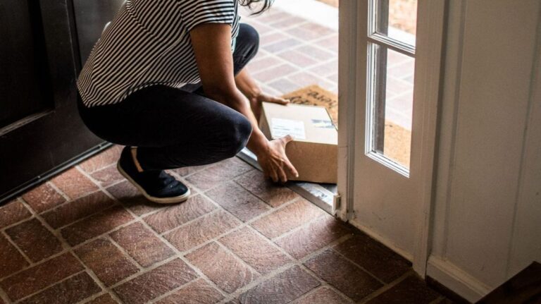 Su pedido le llegó luego de seis años