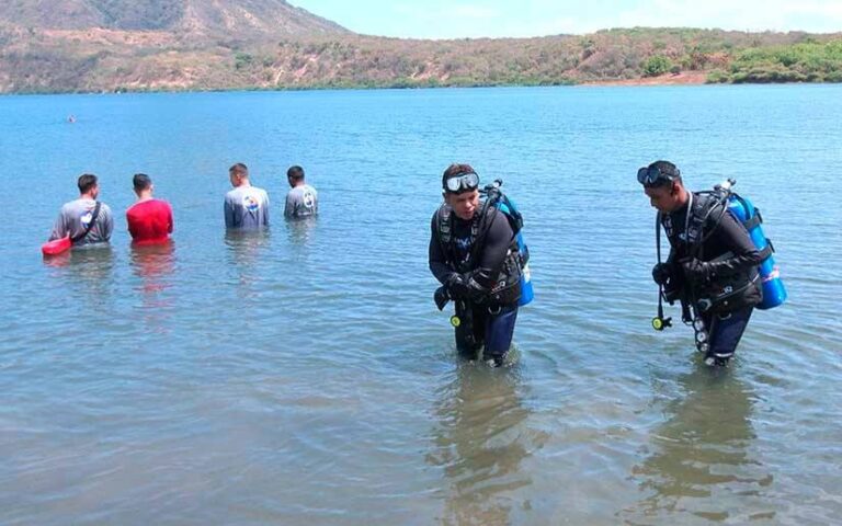 Bomberos realizan simulacro de rescate