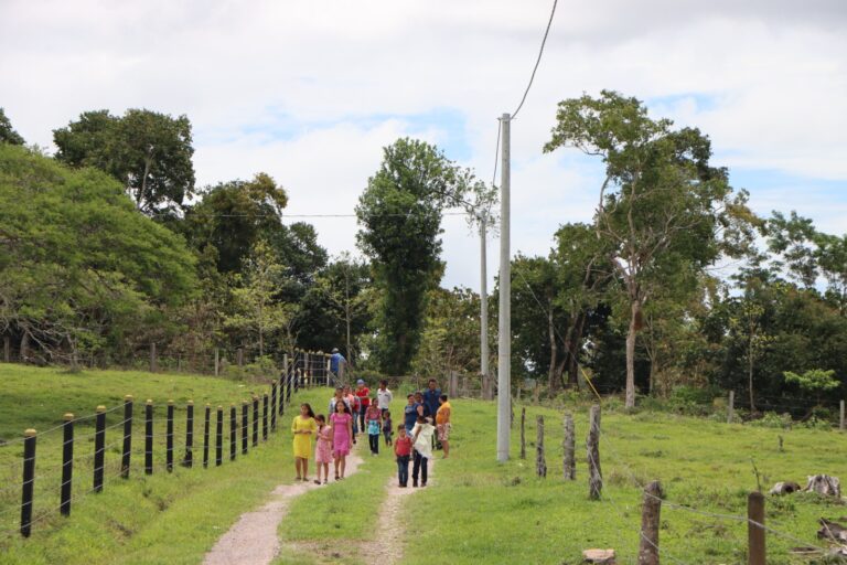 ENATREL inaugura proyecto de electrificación en San José de Cusmapa