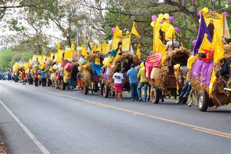Carretas peregrinas inician su recorrido hacia el Santuario de Jesús del Rescate