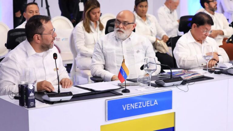 Venezuela exige el levantamiento de sanciones impuestas por EEUU y UE
