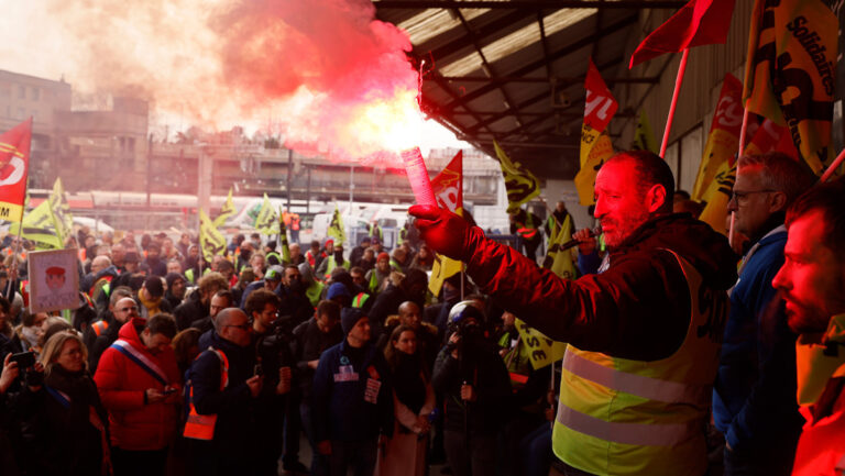 Francia vive su décimo día de protestas