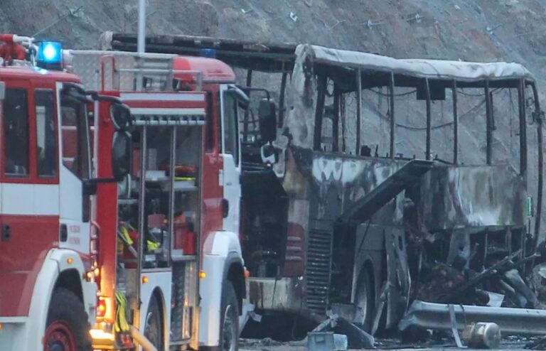 Mueren 20 personas en accidente de tránsito en Arabia Saudita