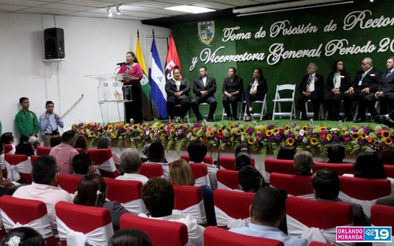 Realizan toma de posición las nuevas autoridades de la Universidad Agraria