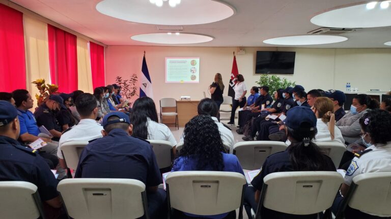 Trabajadores del MIGOB conocen la cartilla de atención a personas con discapacidad 