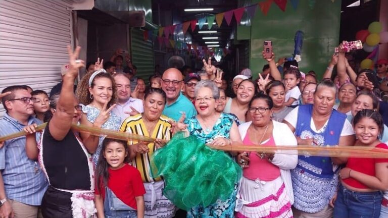 Inauguran nuevo galerón en mercado de Chinandega