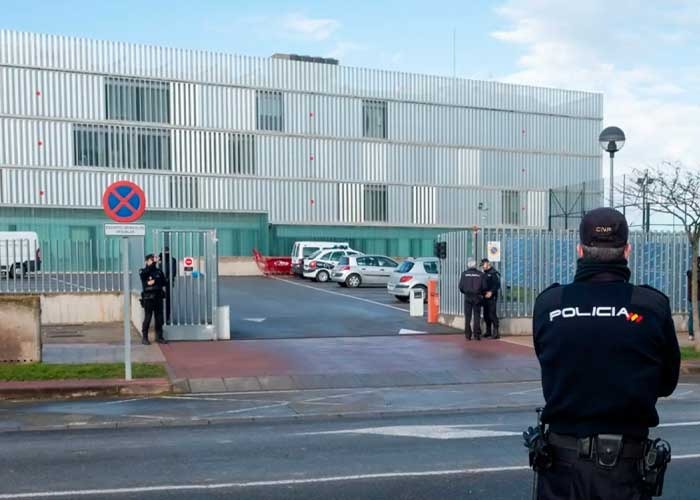 Lo capturan al proponerle a una pareja hacer un trío