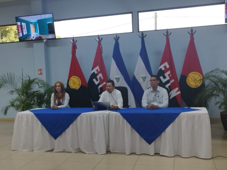 Sale la segunda caravana de merienda escolar