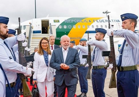 Lula inicia gira oficial por Portugal