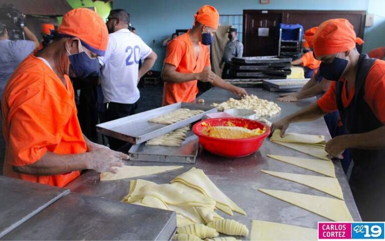 Capacitan a privados de Libertad en diferentes oficios