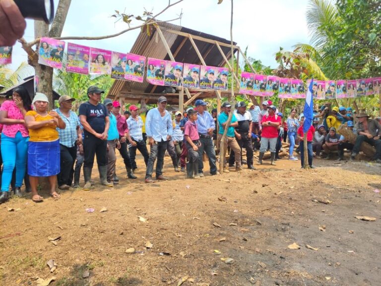 Inauguran camino rural en Siuna