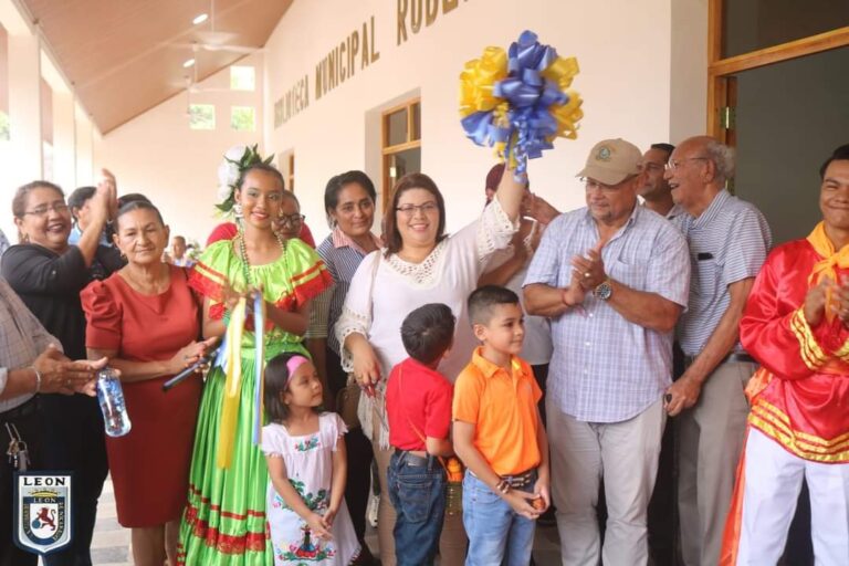 Inauguran la Biblioteca Rubén Darío en León
