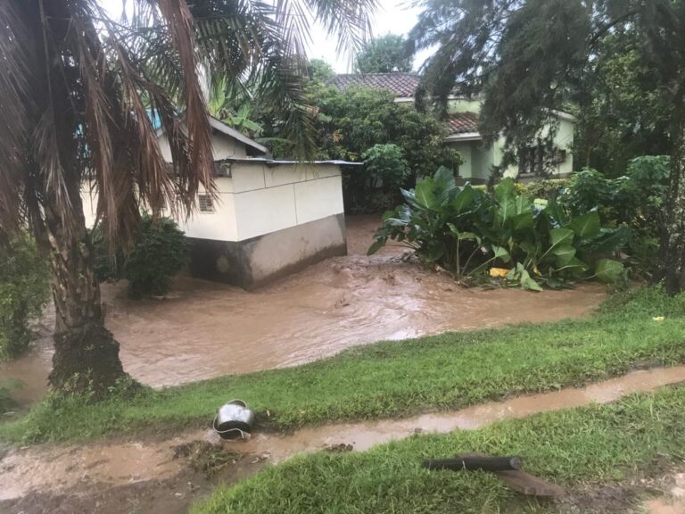 Mueren 55 personas por intensas lluvias en Ruanda